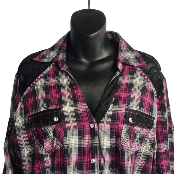 Adiktd Women's Plaid Pearl Snap Western Lace Trimmed Embellished Rodeo Shirt L - Picture 3 of 12